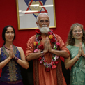 40years - A_kiss_for_40_years_of_radiating_Divine_Love_SS_189.jpg