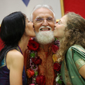40years - A_kiss_for_40_years_of_radiating_Divine_Love_SS_199.jpg